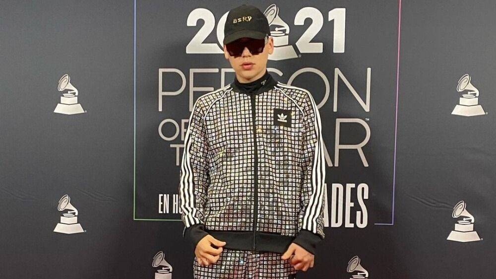 bizarrap sin gorra ni lentes