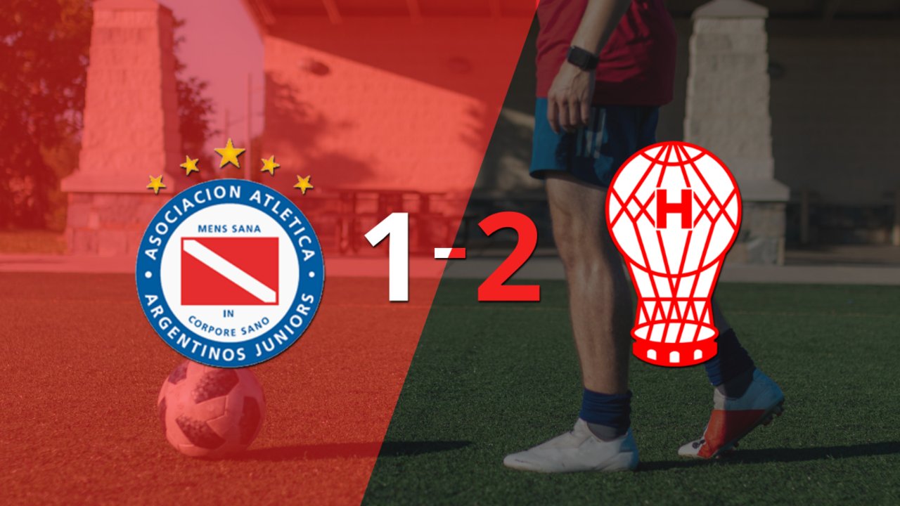 Ignacio Pussetto marca un doblete en la victoria 2-1 de Huracán ante Argentinos Juniors