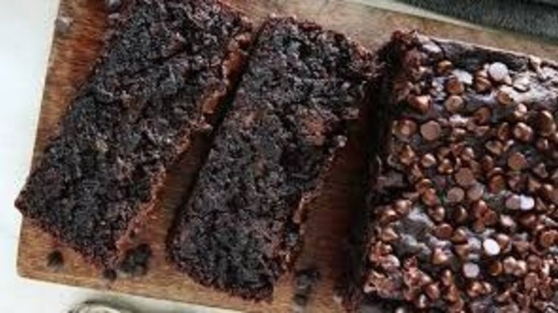 Budín de banana y chocolate amargo sin gluten