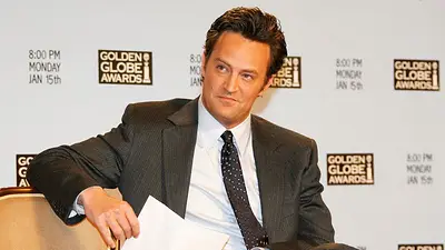 La familia de Matthew Perry está "desconsolada" por la muerte de la estrella de "Friends" La familia de Matthew Perry está "desconsolada" por la muerte de la estrella de "Friends"