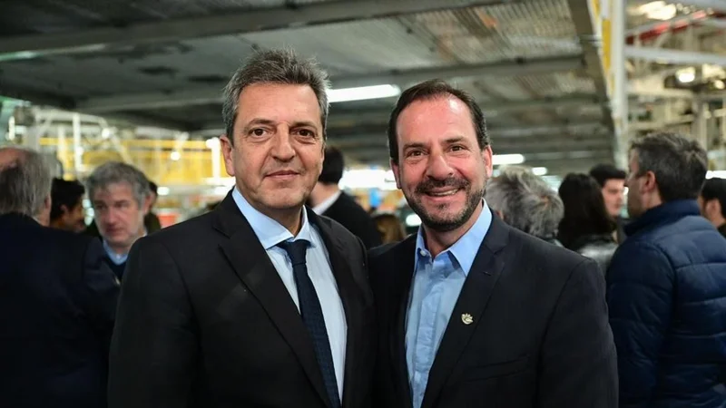 Ariel Sujarchuk: “Massa es el único que garantiza un gobierno posgrieta de unidad nacional"