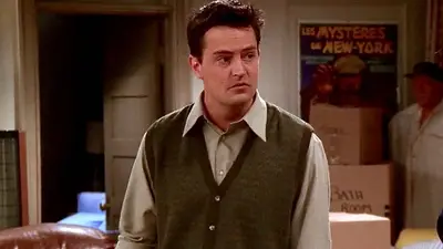 Chandler Bing en Friends: los seis mejores capítulos del personaje tras la muerte de Matthew Perry. Chandler Bing en Friends: los seis mejores capítulos del personaje tras la muerte de Matthew Perry.