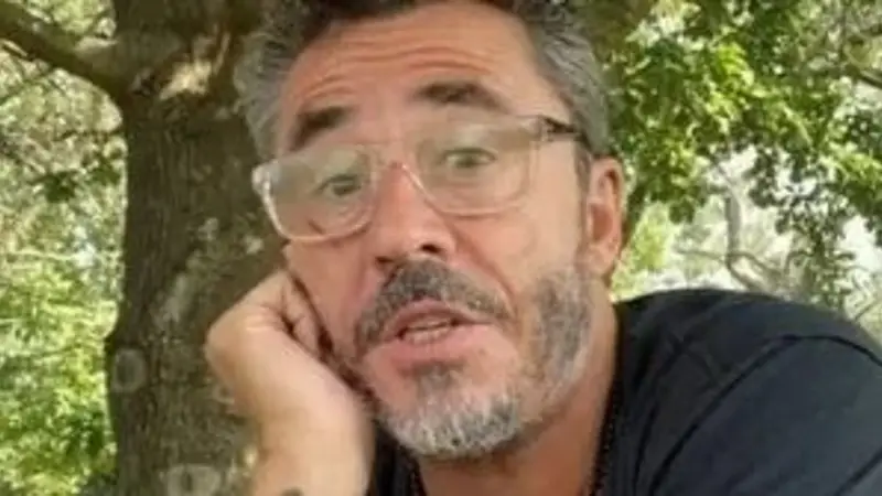 Pablo Granados enojado en sus redes sociales 