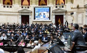 Con $Libra, Adorni y los créditos sobrevolando, LLA quiere una mano del Congreso | Congreso