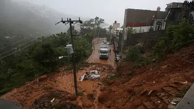 Una depresión tropical frente a las costas mexicanas apunta a la zona afectada por el huracán John Una depresión tropical frente a las costas mexicanas apunta a la zona afectada por el huracán John