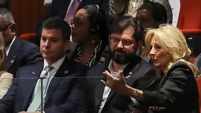 Rechazo a la gestión de presidente chileno Boric baja al 54%: sondeo Rechazo a la gestión de presidente chileno Boric baja al 54%: sondeo