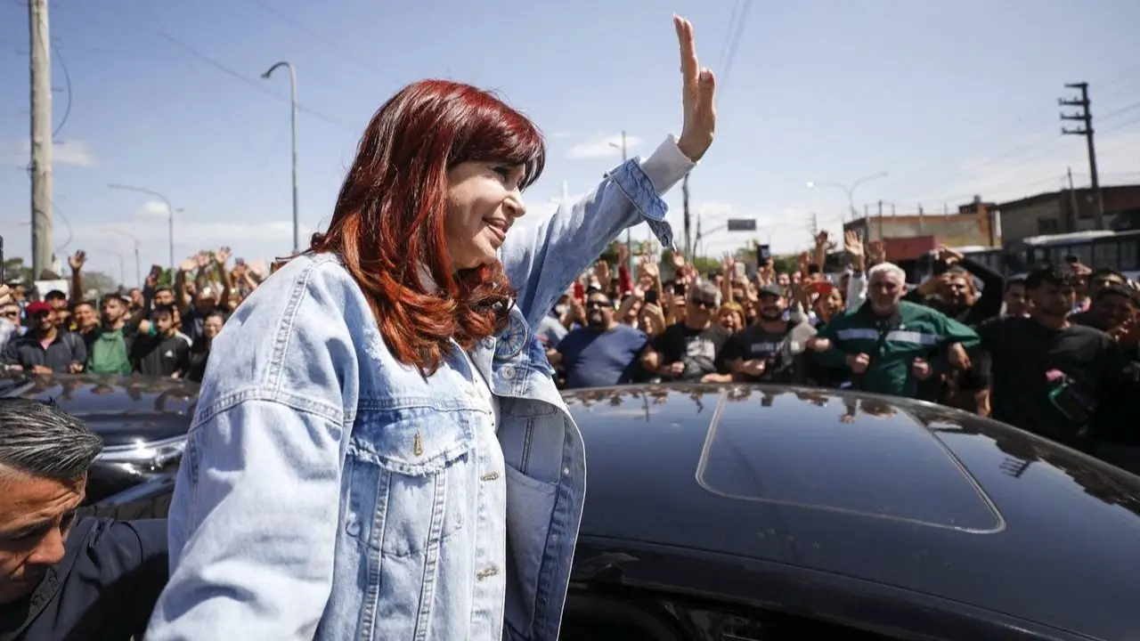 Cristina lanzó operativo clamor y se calienta la puja por el PJ