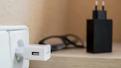 celulares, cargadores, celulares, cargadores,