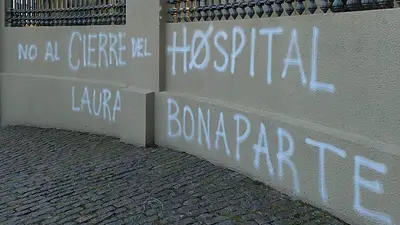 La Justicia exige explicaciones al Gobierno por el cierre del Hospital Bonaparte y Salud presenta una reestructuración La Justicia exige explicaciones al Gobierno por el cierre del Hospital Bonaparte y Salud presenta una reestructuración