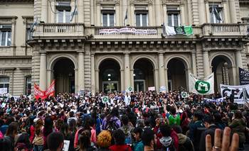"Vaciar es cerrar": los trabajadores del Bonaparte se plantan tras los despidos | Hospital de salud mental bonaparte