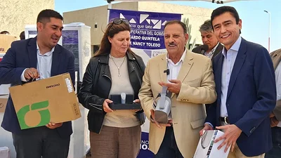 Ricardo Quintela impulsa el desarrollo científico en La Rioja con la inauguración de una nueva unidad tecnológica Ricardo Quintela impulsa el desarrollo científico en La Rioja con la inauguración de una nueva unidad tecnológica