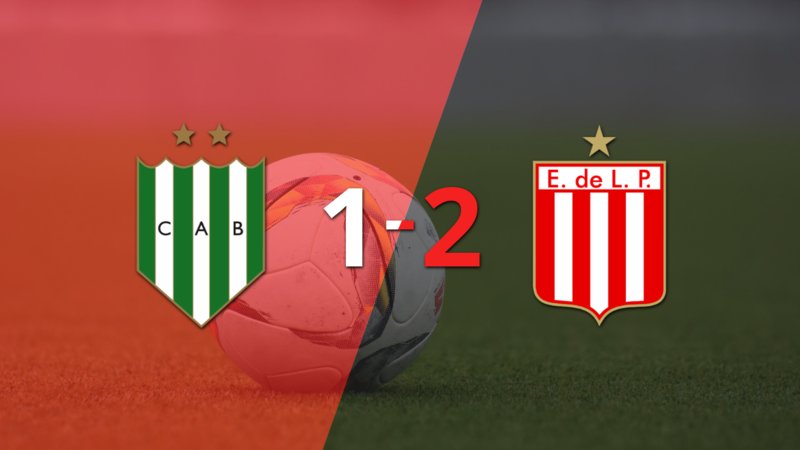 Estudiantes celebra con un sufrido 2-1 ante Banfield, gracias a un gol agónico