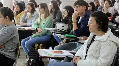 Chau Becas Progresar: eliminan el fondo fiduciario que financia las Becas Chau Becas Progresar: eliminan el fondo fiduciario que financia las Becas