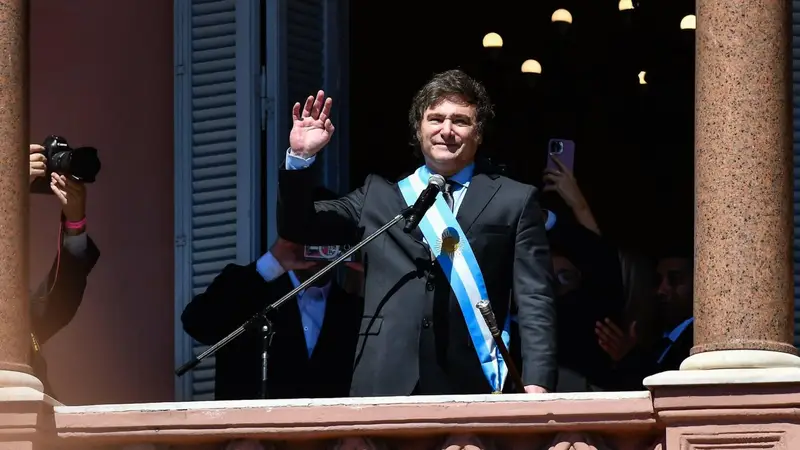 Milei, el ladrón de la Rosada: el editorial de Roberto Navarro