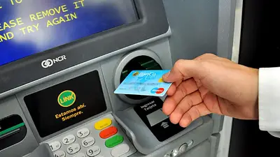 dinero, cajeros automáticos, celulares dinero, cajeros automáticos, celulares