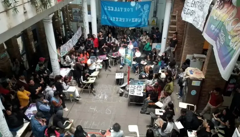 Se multiplican las tomas de universidades en distintos puntos del país tras el apoyo al veto de Milei en Diputados