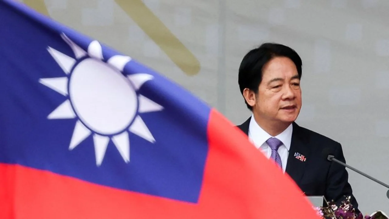 China amenaza a Taiwán con más medidas comerciales tras denunciar el discurso de su presidente