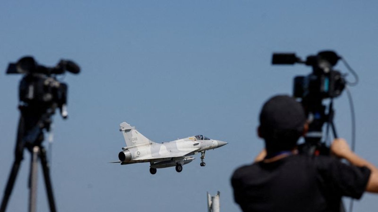 China concluye ejercicios militares en torno a Taiwán, provocando ira en Taipéi y preocupación en EEUU