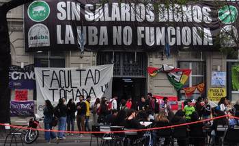 Otro “hito” libertario: se derrumbó el salario universitario y es el peor en 20 años | Salarios