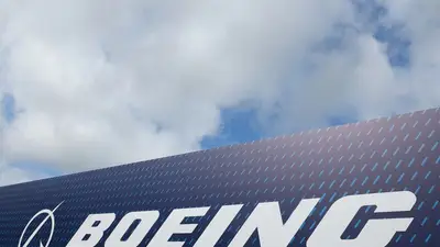 Boeing afina la reducción de plantilla mientras gran comprador critica retraso del 777X Boeing afina la reducción de plantilla mientras gran comprador critica retraso del 777X