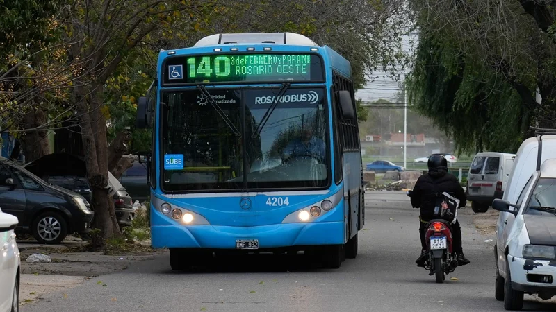 Rige un nuevo aumento del boleto de colectivo en Rosario: la tarifa llegó a $1.200