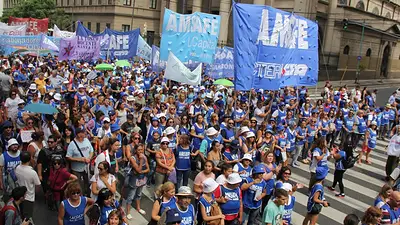 Santa Fe: se define el último tramo de la paritaria 2024 y los gremios le contestan a Pullaro Santa Fe: se define el último tramo de la paritaria 2024 y los gremios le contestan a Pullaro
