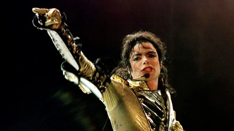 Artículos de Michael Jackson, Hendrix y Oasis, a la venta en una subasta de Propstore
