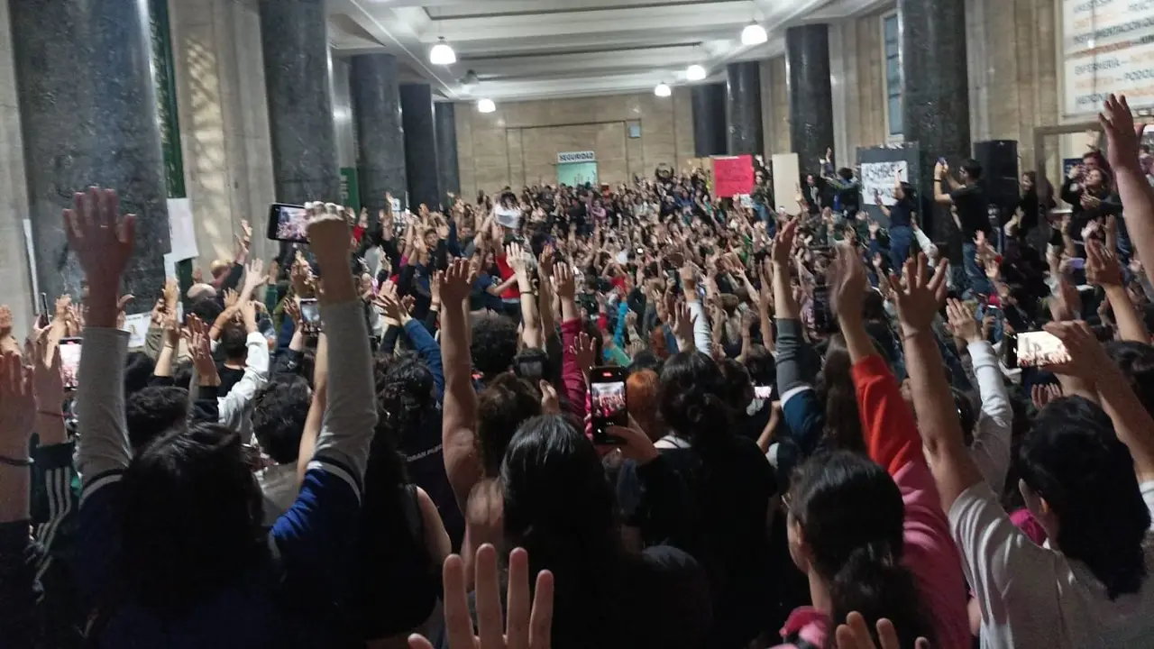 Mientras estudiantes avanzan con tomas, docentes y no docentes ultiman detalles para el paro: cómo sigue el conflicto universitario esta semana