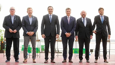 Insfrán asistirá a firma del tratado de integración regional Insfrán asistirá a firma del tratado de integración regional