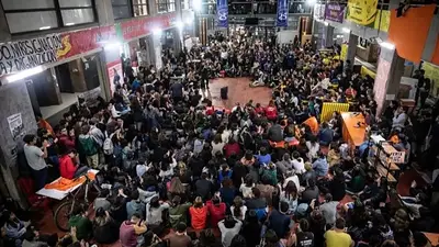 A la espera del paro del jueves, estudiantes de la Universidad de Córdoba siguen con las tomas de edificios A la espera del paro del jueves, estudiantes de la Universidad de Córdoba siguen con las tomas de edificios