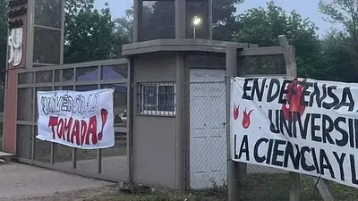 Denuncian que barrabravas agredieron estudiantes en San Luis y echan a un funcionario Denuncian que barrabravas agredieron estudiantes en San Luis y echan a un funcionario