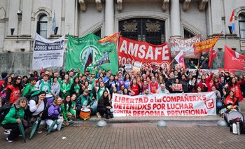 Imputaron y liberaron a los detenidos ilegalmente por los incidentes en la Legislatura | Santa fe