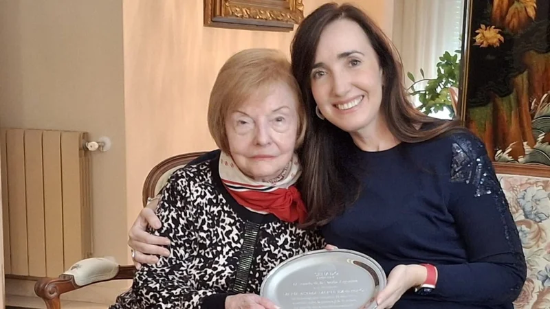 El 17 de octubre, la vicepresidenta Victoria Villarruel se reunió con Isabel Perón: "Lealtad"