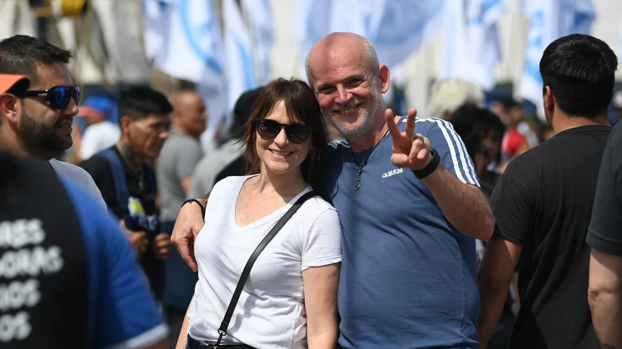Euforia en el acto de Kicillof: la voz de los militantes que lo vitorearon
