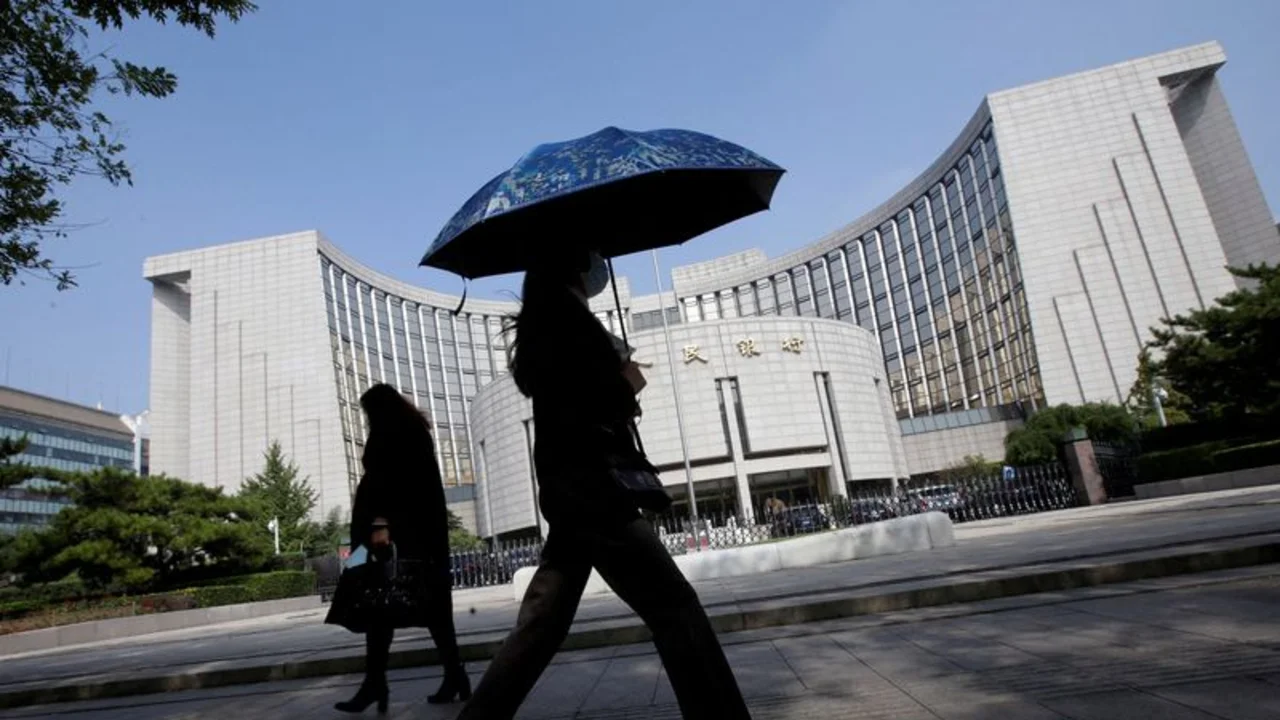 China inyecta 112.000 millones de dólares para impulsar su mercado bursátil