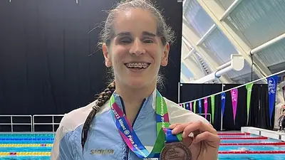Imagen de Nadia Báez, licenciada en Psicología y paranadadora olímpica ciega Imagen de Nadia Báez, licenciada en Psicología y paranadadora olímpica ciega