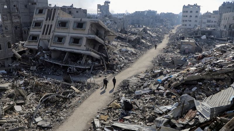 Ataques israelíes matan a 30 personas en Jabalia; Israel envía más tropas al norte de Gaza