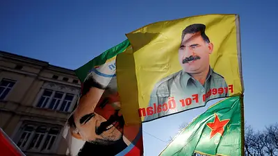 Un aliado de Erdogan hace una oferta al encarcelado líder del PKK Ocalan para poner fin al conflicto Un aliado de Erdogan hace una oferta al encarcelado líder del PKK Ocalan para poner fin al conflicto