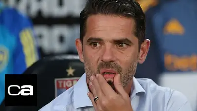 Fernando Gago con cara de preocupación Fernando Gago con cara de preocupación