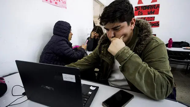 Derecho a la educación o estado ausente, dos modelos en disputa | Educación