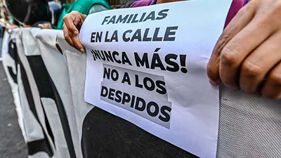 La motosierra de Milei y la crítica situación de los trabajadores estatales: ATE La Rioja detalló los últimos despidos La motosierra de Milei y la crítica situación de los trabajadores estatales: ATE La Rioja detalló los últimos despidos