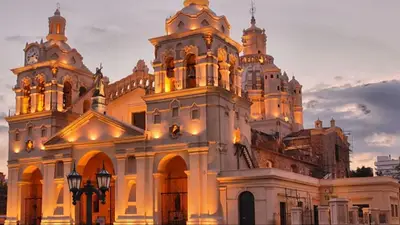 Cuánto cuesta ir a la ciudad argentina que se parece a Roma. Cuánto cuesta ir a la ciudad argentina que se parece a Roma.