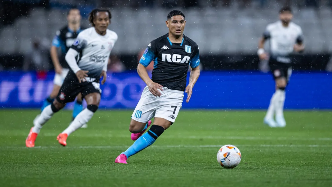 Racing alcanzó un gran empate en Brasil ante Corinthians