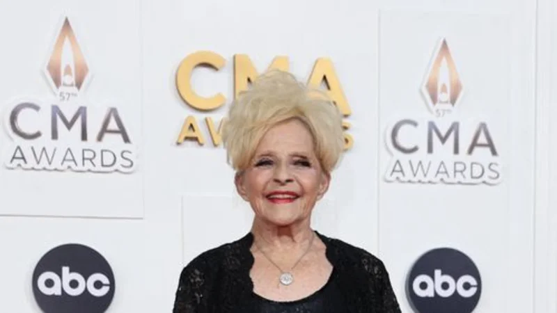 Universal Music lanza una versión en español con inteligencia artificial de un éxito de Brenda Lee