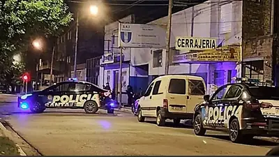 Pullaro no logra controlar las "mafias": hubo dos ataques a balazos Pullaro no logra controlar las "mafias": hubo dos ataques a balazos