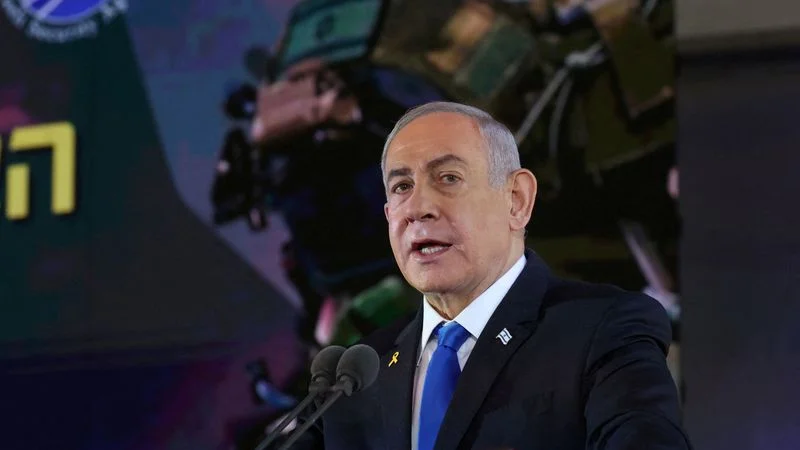 Netanyahu dice que Israel golpeó duramente a Irán; Jamenei replica que no hay que exagerar los daños