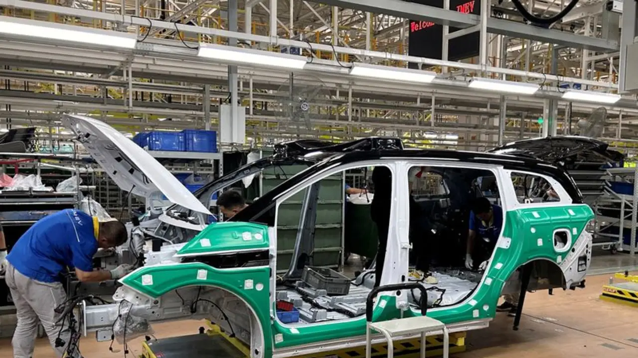 China lanza otro aviso a la UE por las conversaciones paralelas con fabricantes de vehículos eléctricos