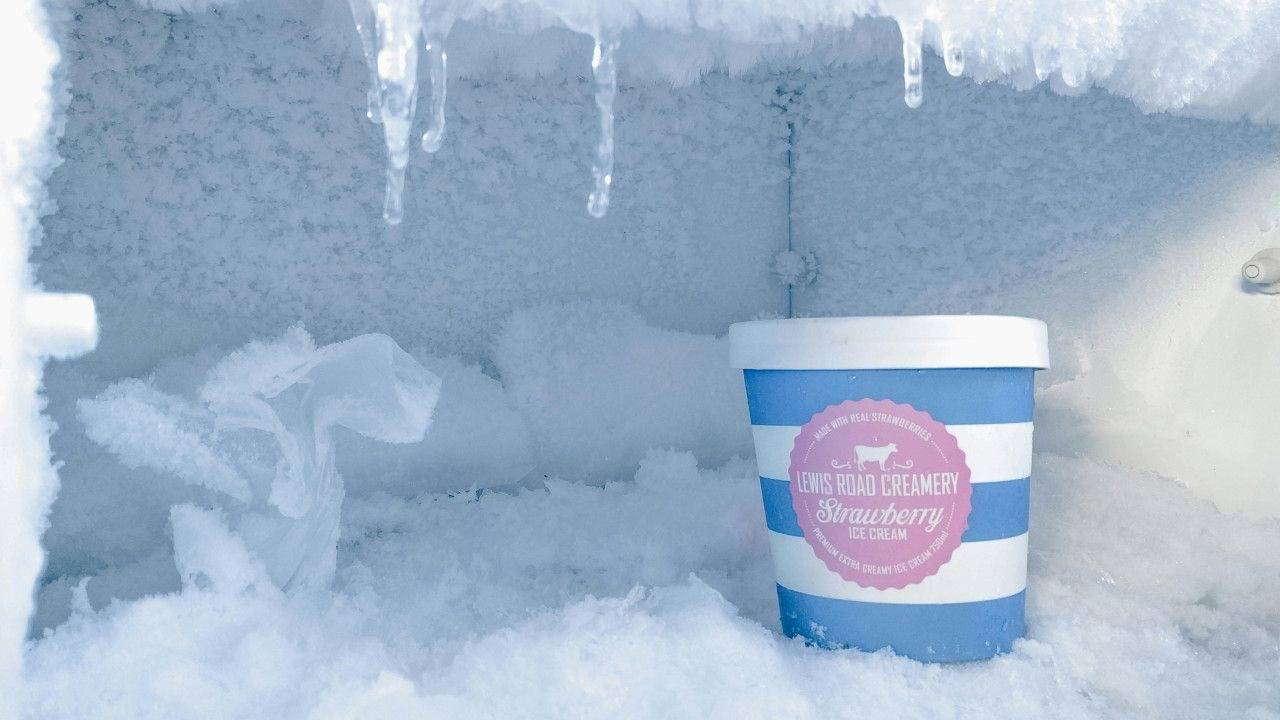 Qué significa poner a una persona en el freezer