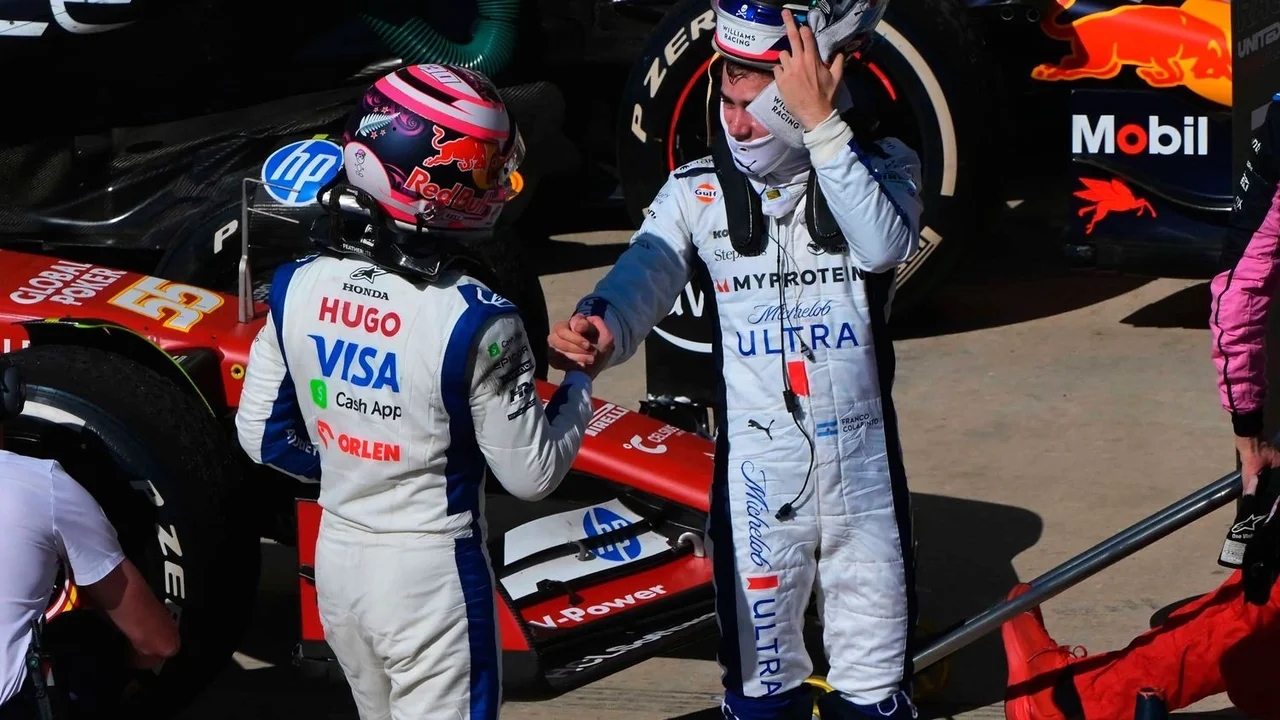 Lawson y Colapinto se saludaron tras el GP de México.