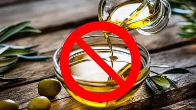 ANMAT prohibió dos aceites de oliva que se vendían en supermercados y ponían en peligro la salud ANMAT prohibió dos aceites de oliva que se vendían en supermercados y ponían en peligro la salud